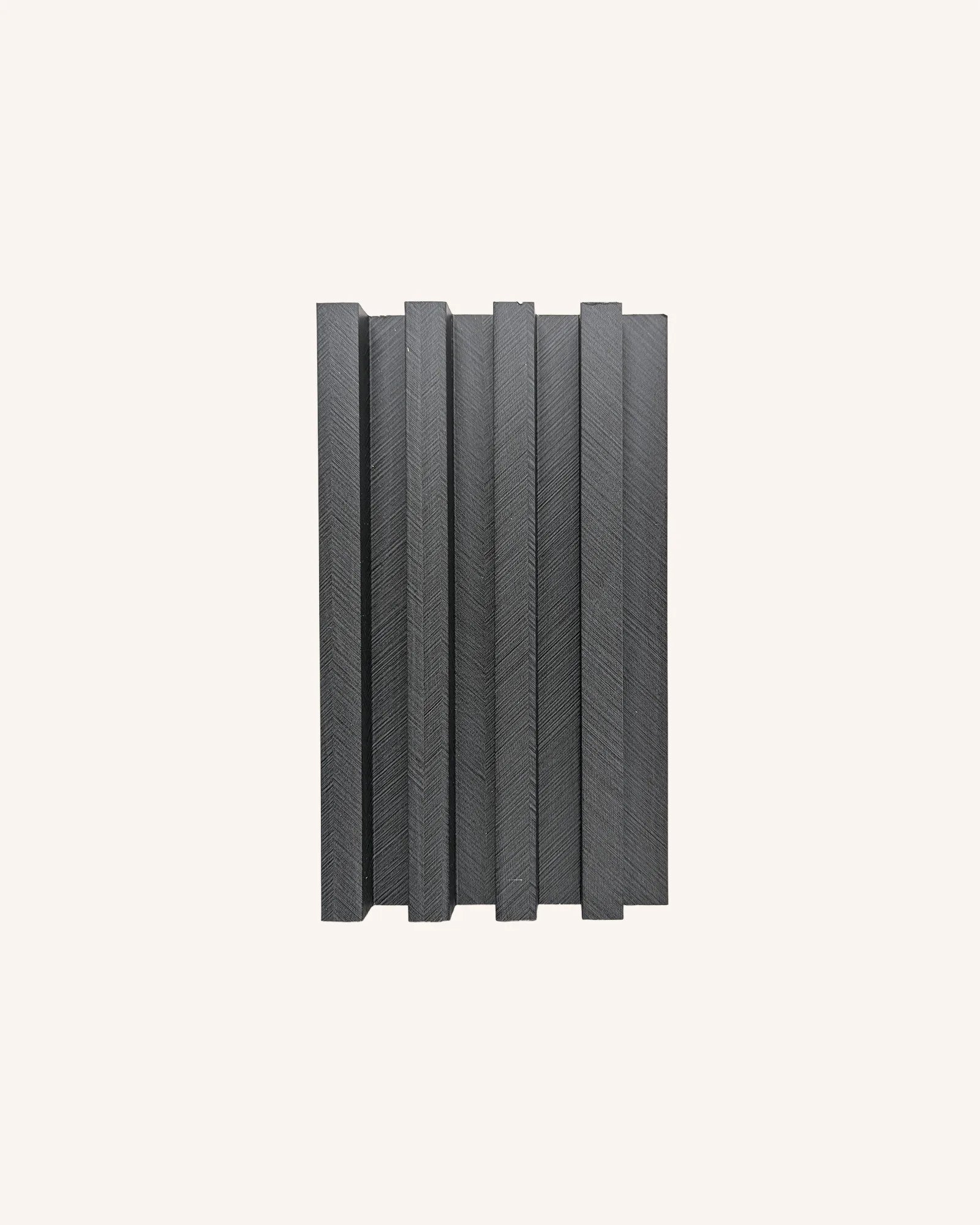 muestra-de-Revestimiento-Listones-WPC-Gris-Carbon-Espiga