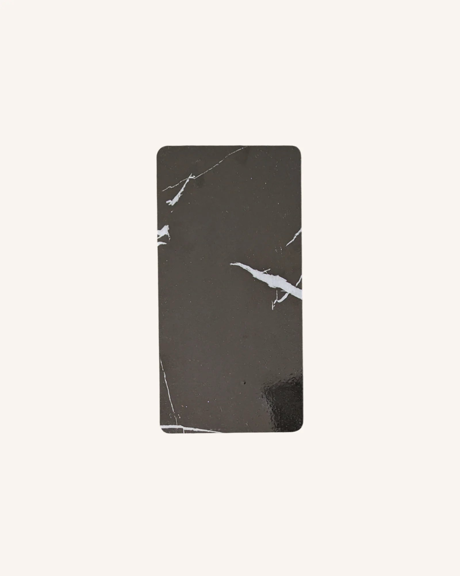 muestra-panel-wpc-alto-brillo-efecto-marmol-negro-marquina