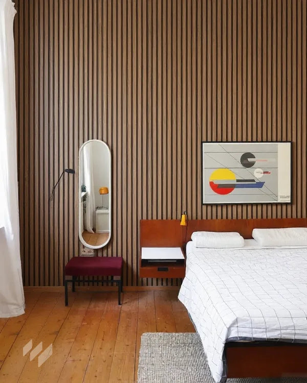 Inspiración de dormitorio con Panel Acústico de Listones de Revestimientos Pared, en un estilo contemporáneo y minimalista, ofreciendo ideas para diseño de dormitorios modernos.