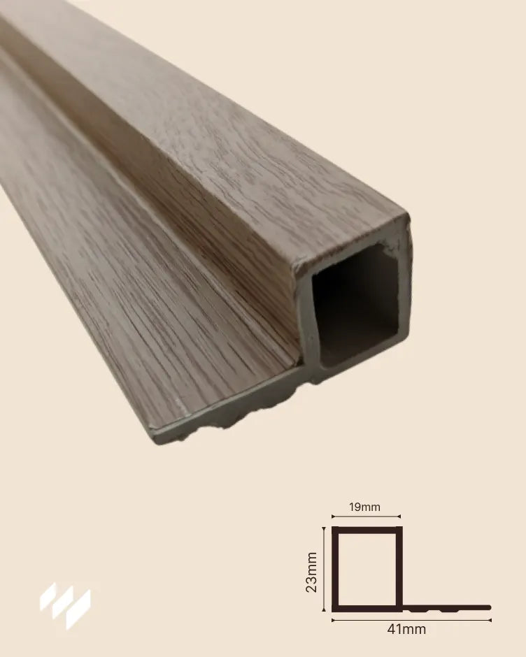 Perfil de inicio WPC Roble Nórdico con esquema técnico de medidas 23x41 mm, imagen ilustrativa de Revestimientos Pared.