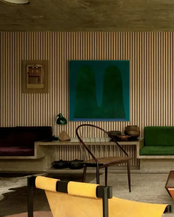 Inspiración de salón con Panel Acústico de Listones Serena de Revestimientos Pared, en un diseño acogedor y elegante, ofreciendo ideas para decoración de interiores modernos.